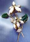 Schreiner White Floral Trembler Pin